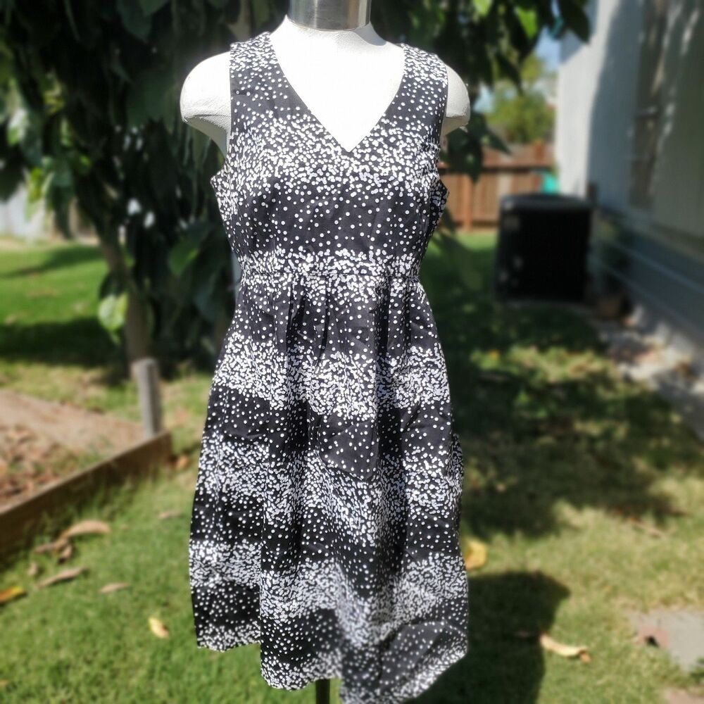 Motherhood Maternity dress Small black with white dots v-neck above knee